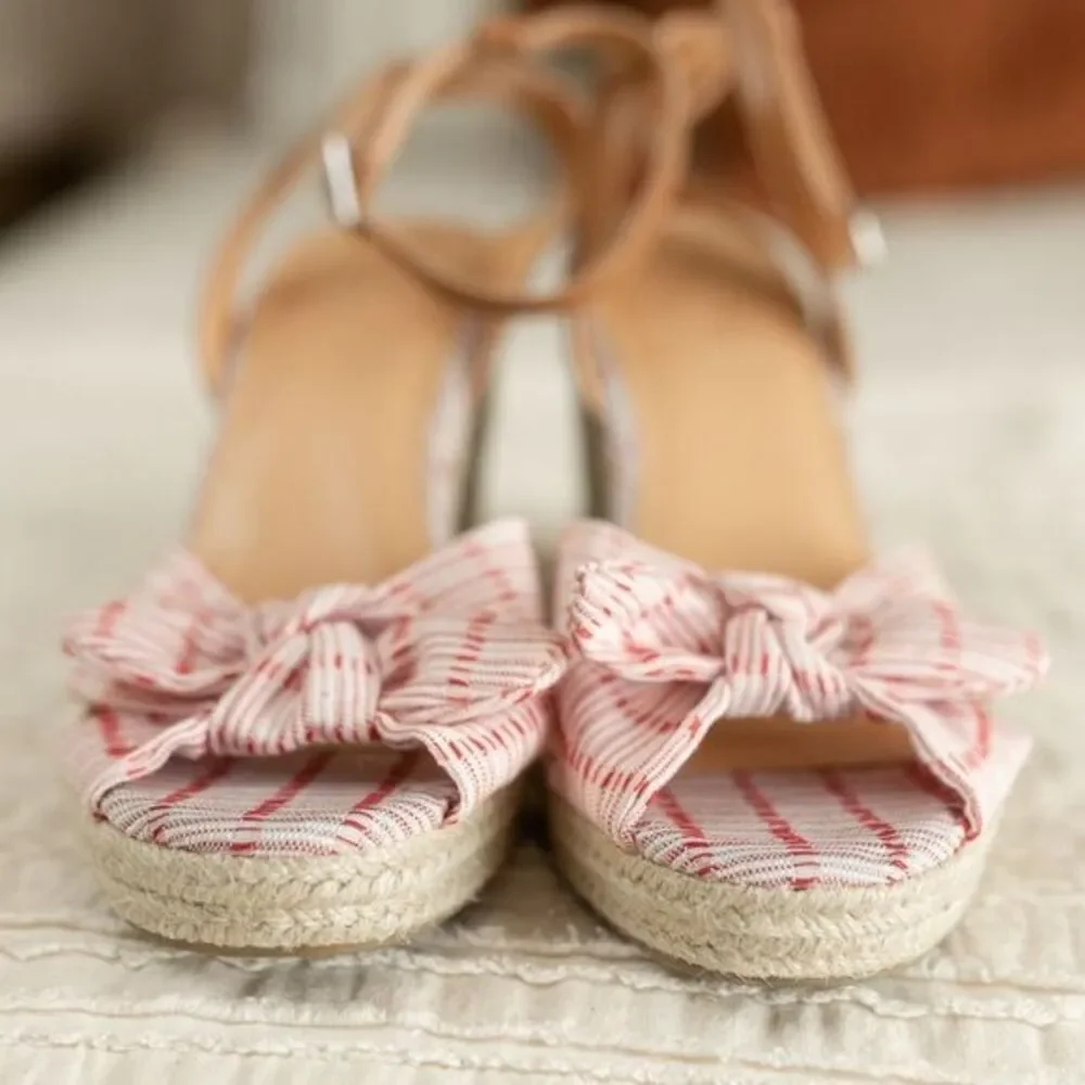 Women's Nautica Curia Red and White Espadrilles with‎ Bow Detail size 9.5